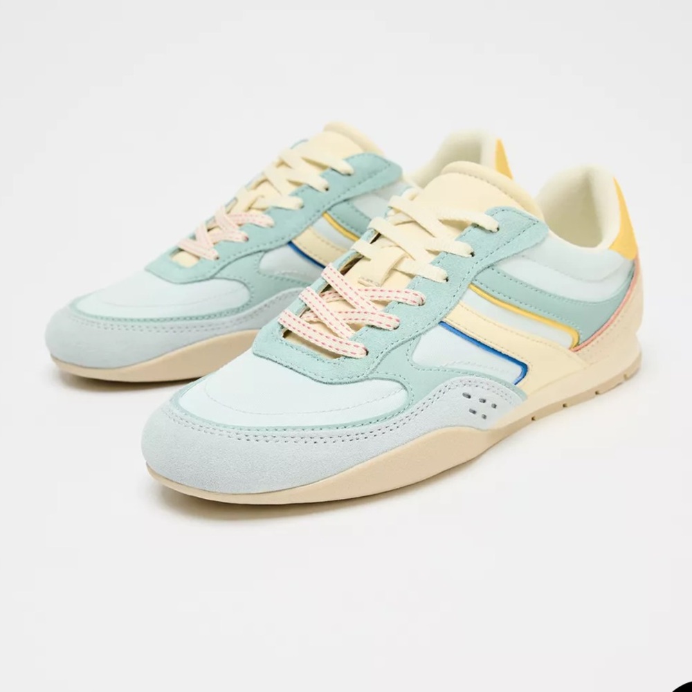 Color Combination Running Shoes - Picture 4 of 6